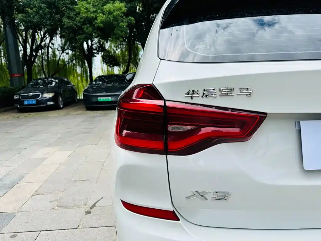 BMW X3 — миниатюра 13