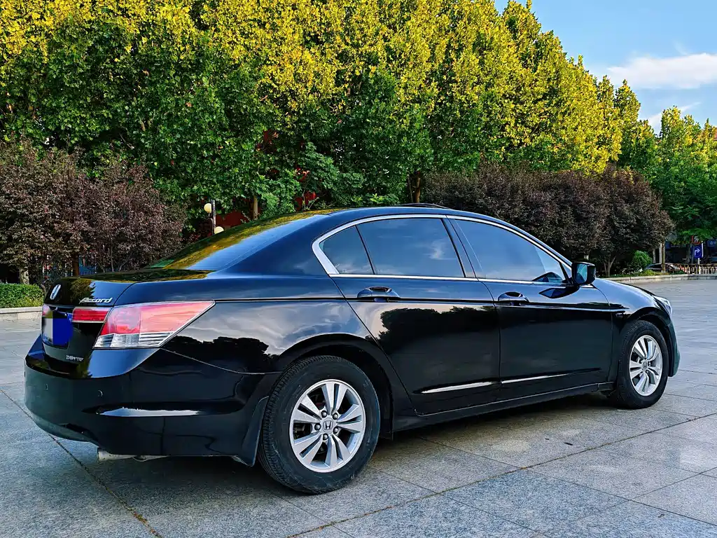 Honda Accord — миниатюра 21