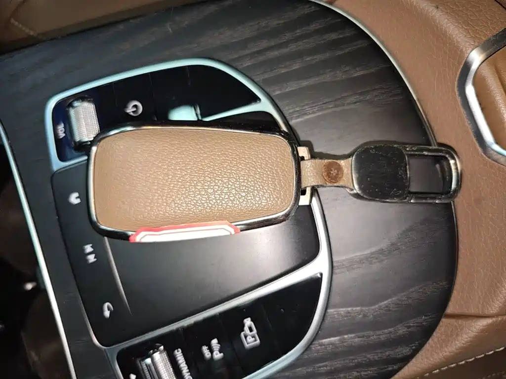 Mercedes-Benz E-Class New Energy — миниатюра 9