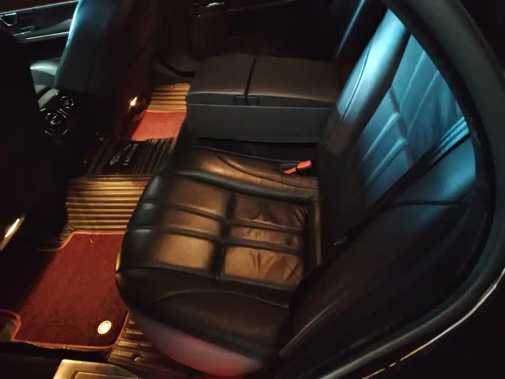 Jaguar XJ — миниатюра 17