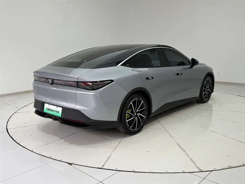 ARCFOX EXTREME FOX POLAR FOX ALPHA S5