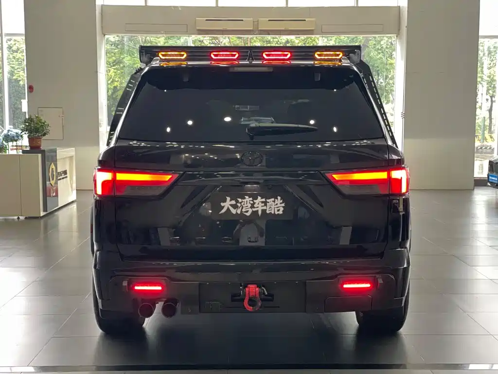 Toyota Sequoia — миниатюра 4