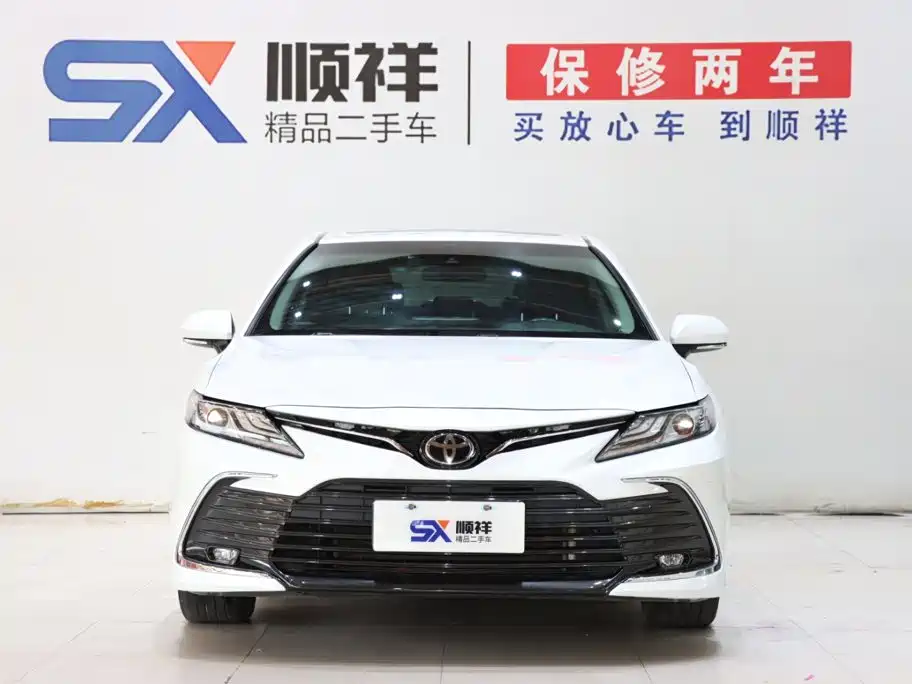 Toyota Camry — миниатюра 2