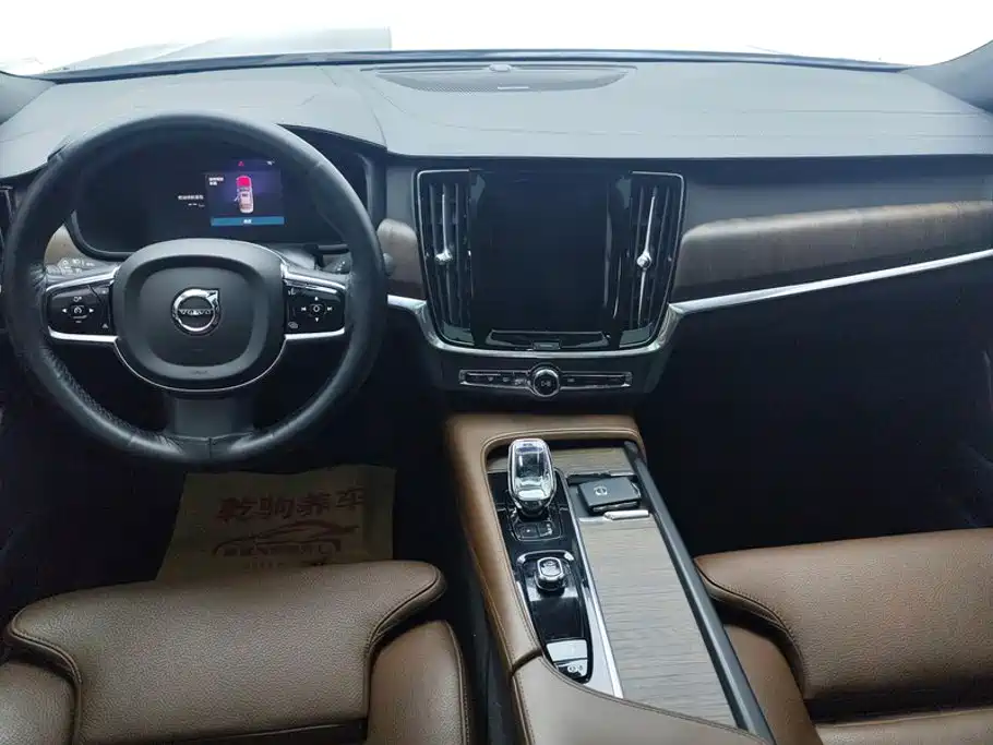 Volvo S90 — миниатюра 12