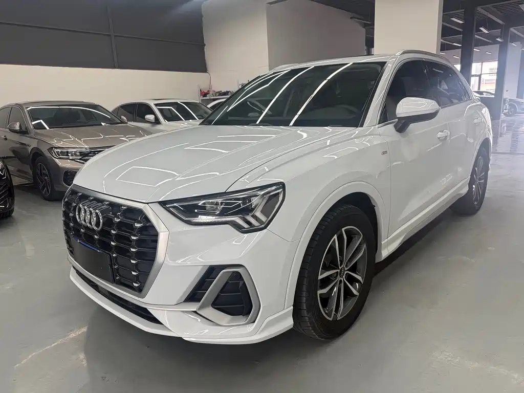 Audi Q3 2022 35 TFSI Progressive Dynamic Type