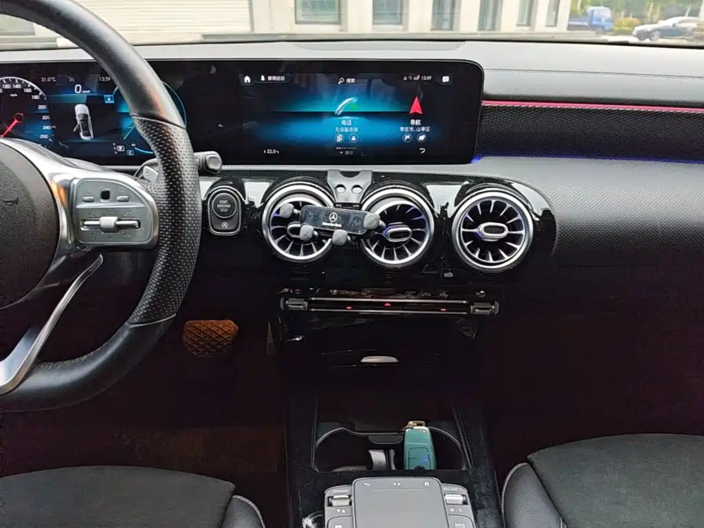Mercedes-Benz A-Class — миниатюра 13