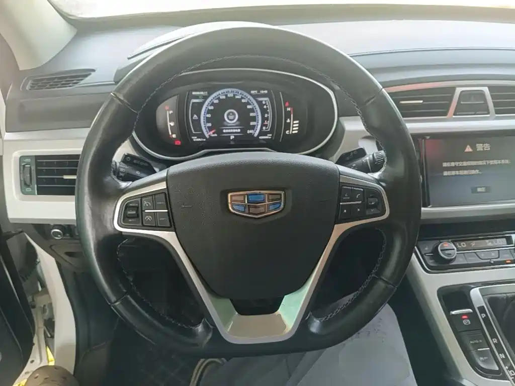 Geely Boyue — миниатюра 11