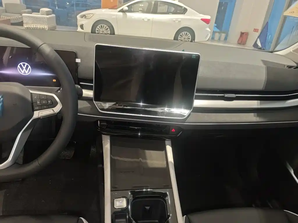 Volkswagen Sagitar — миниатюра 13