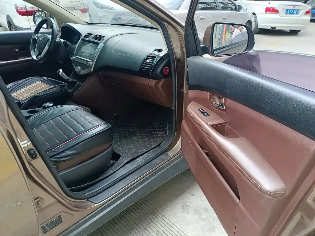BYD S6 — миниатюра 4