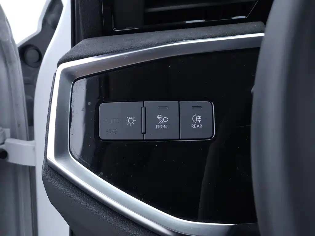 Audi Q3 — миниатюра 12