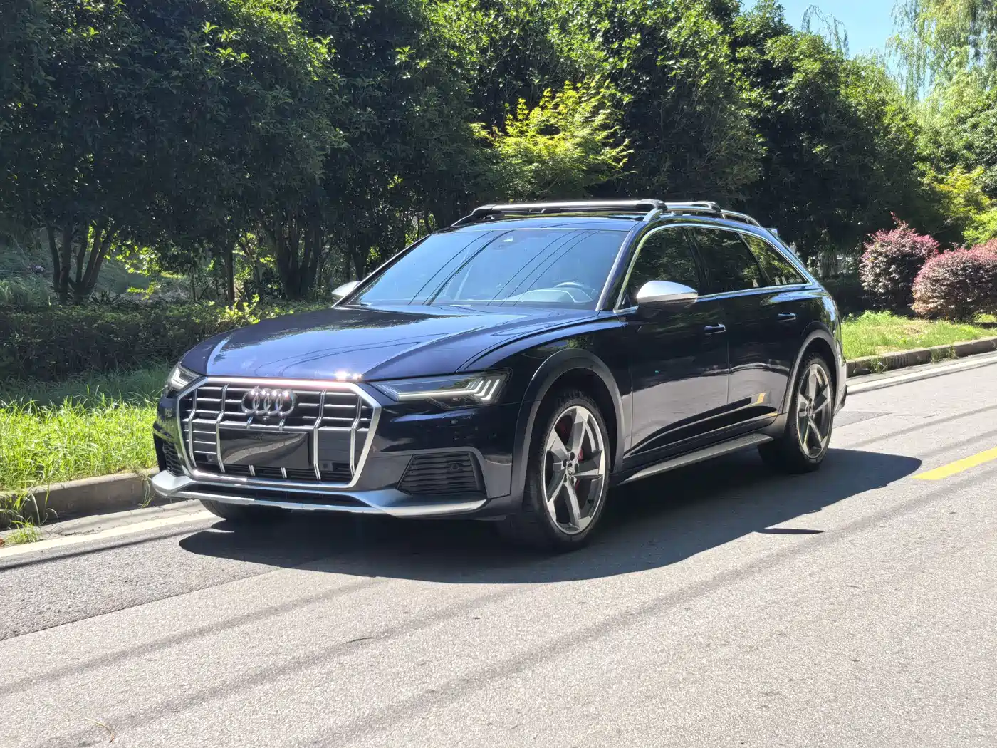 奥迪A6进口 2022款 allroad quattro 探索家 55 TFSI 尊享越野型 2023