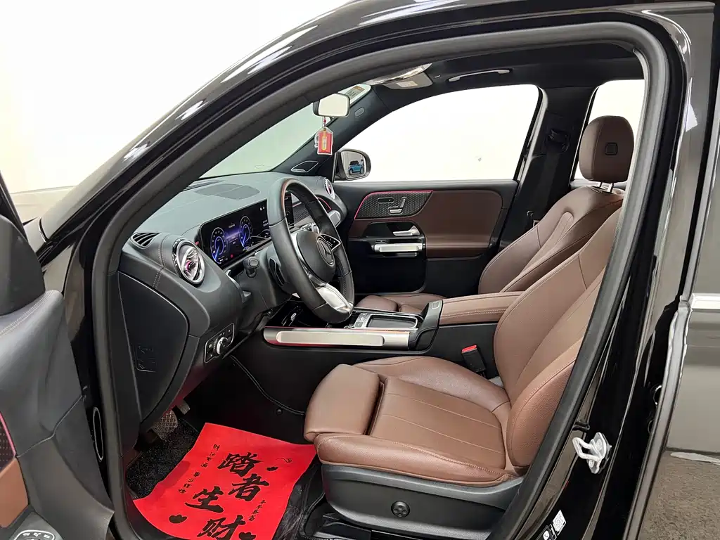 Mercedes-Benz EQB — миниатюра 13