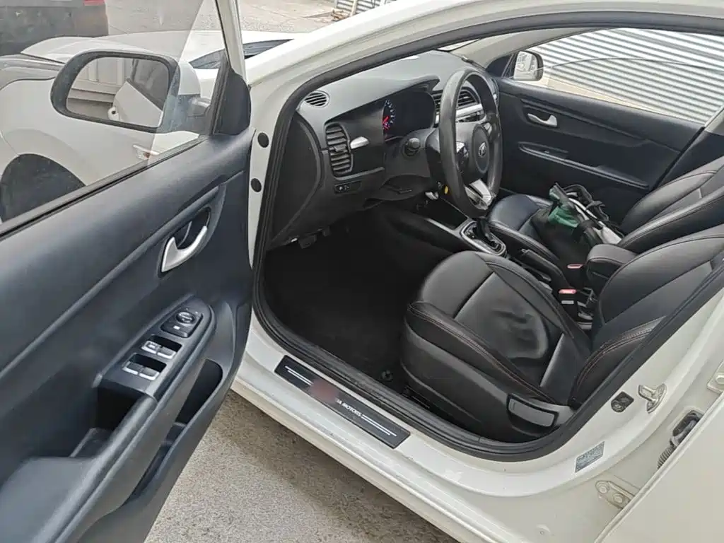 Kia K2 — миниатюра 16