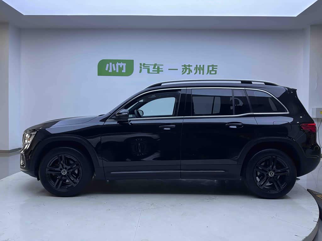 Mercedes-Benz GLB 1.3 л 2021 г. Чёрный, пробег 43000 км