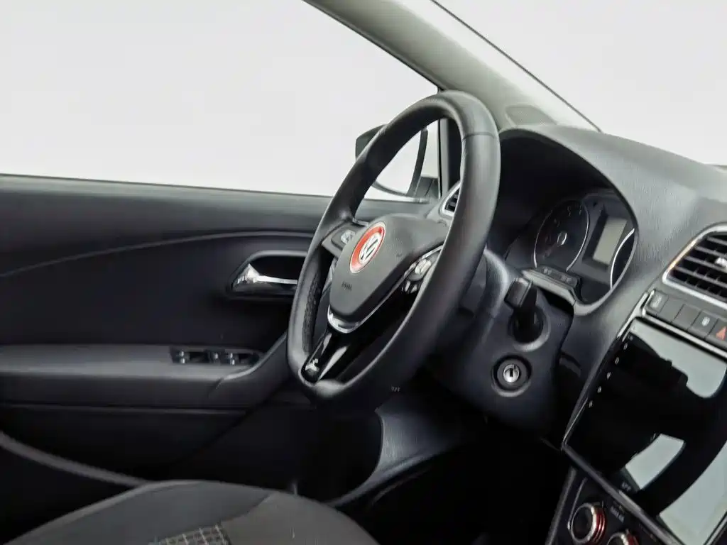 Volkswagen Polo — миниатюра 22