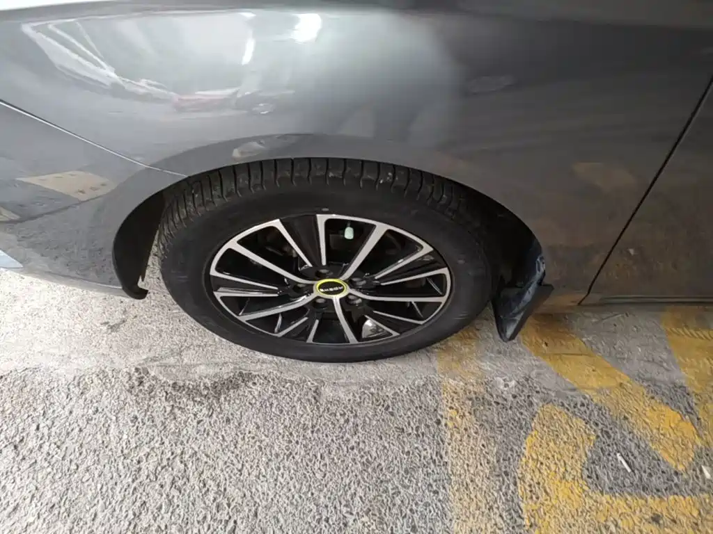 Roewe i5 — миниатюра 23