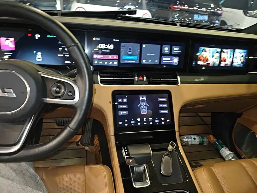 Li Auto Li ONE — миниатюра 10