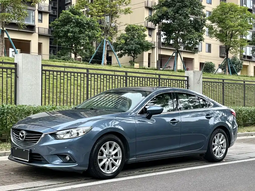 Mazda Atenza 2015
