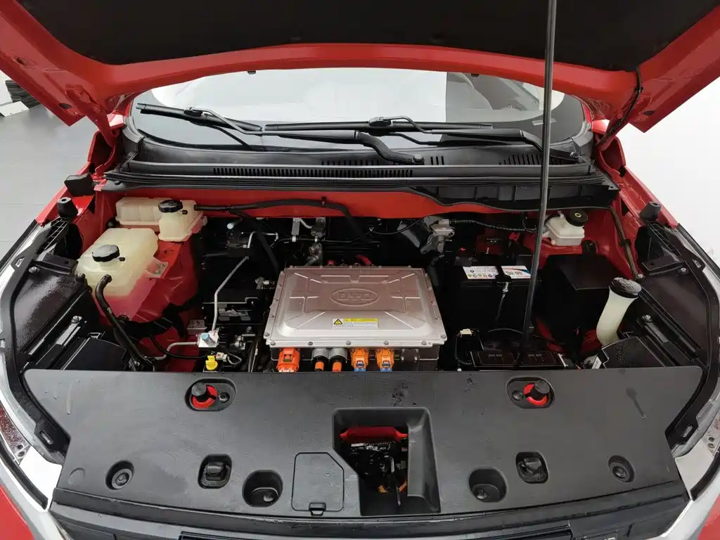 BYD Yuan EV — миниатюра 6