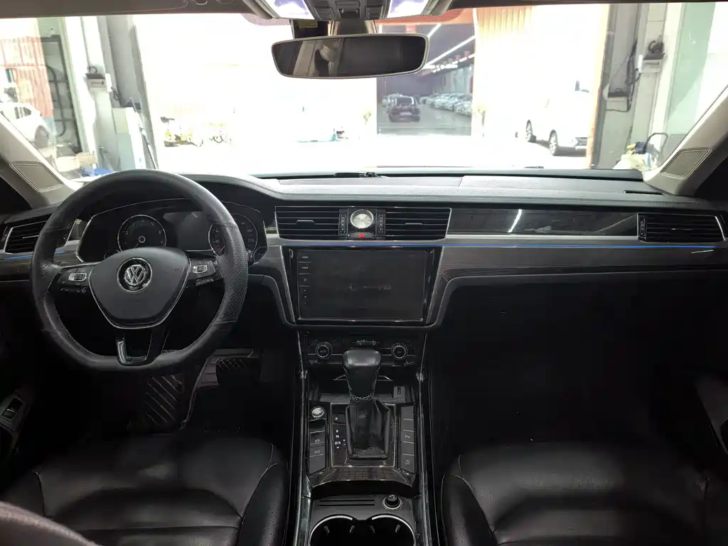 Volkswagen Phideon — миниатюра 17