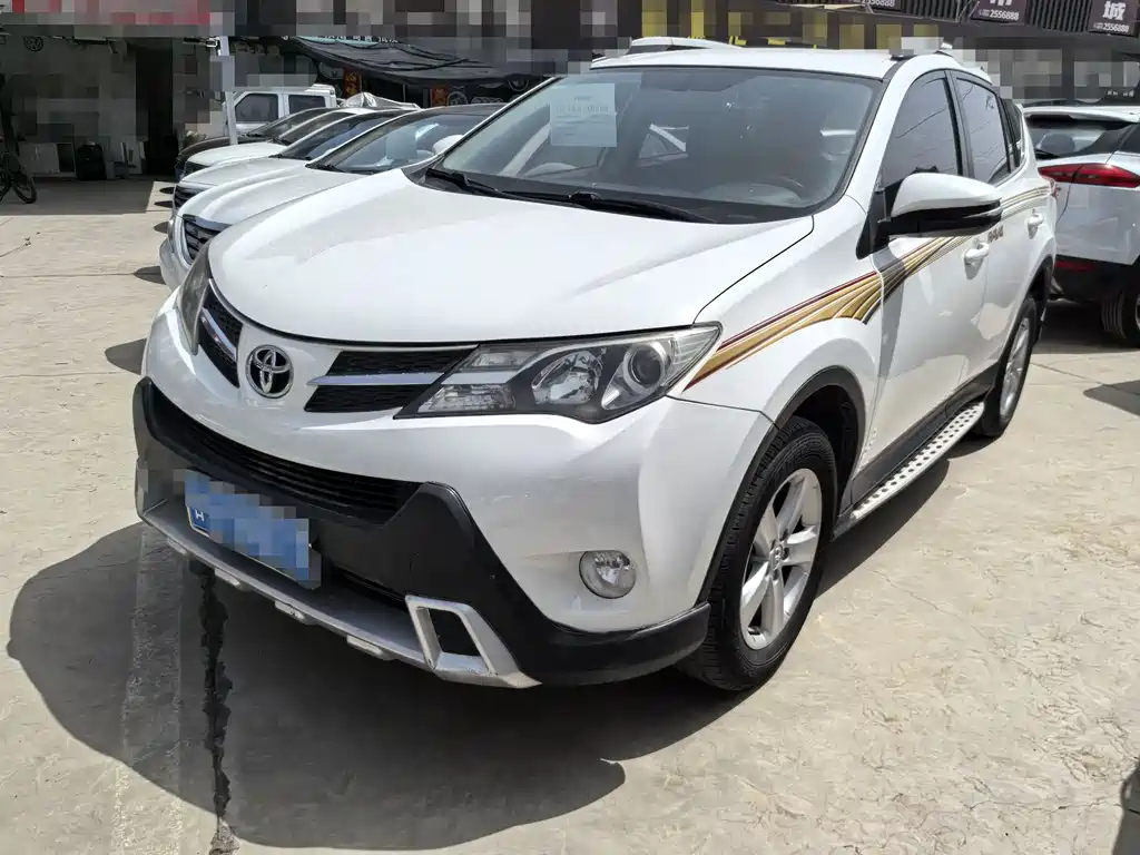 Toyota RAV4 2014