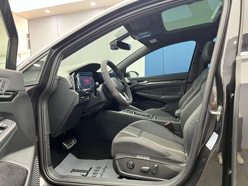 Volkswagen Golf — миниатюра 7