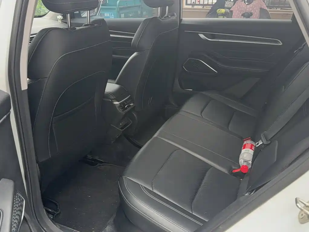Geely Emgrand — миниатюра 15