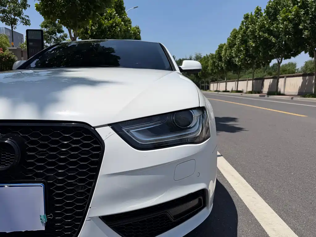 Audi A4L 2013 35 TFSI AT
