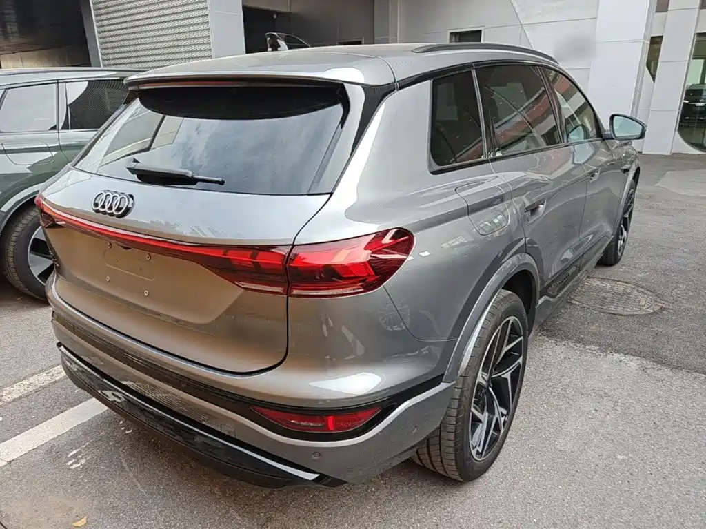 Audi Q6L e-tron — миниатюра 7