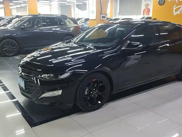 Купить Chevrolet Malibu XL