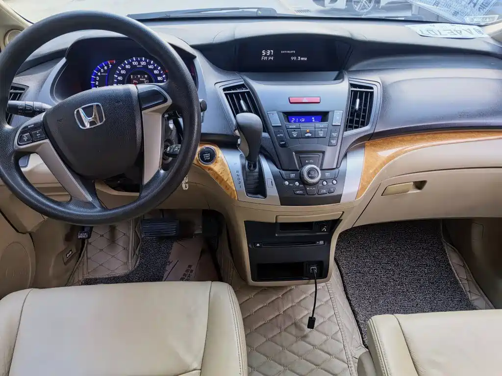Honda Odyssey — миниатюра 7