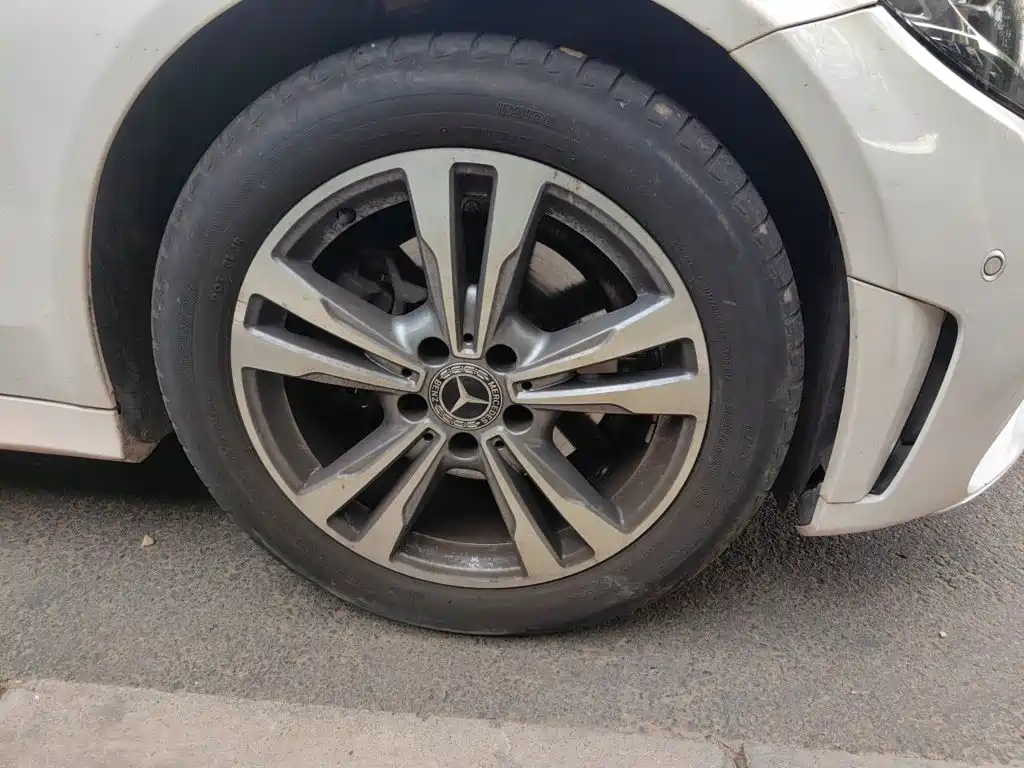 Mercedes-Benz C-Class — миниатюра 24