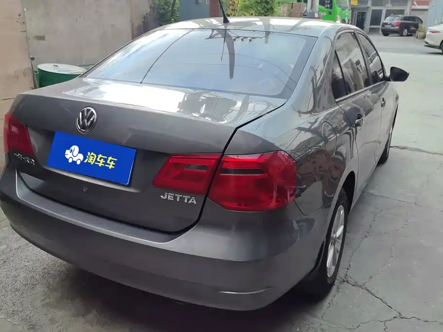 Volkswagen Jetta — миниатюра 3