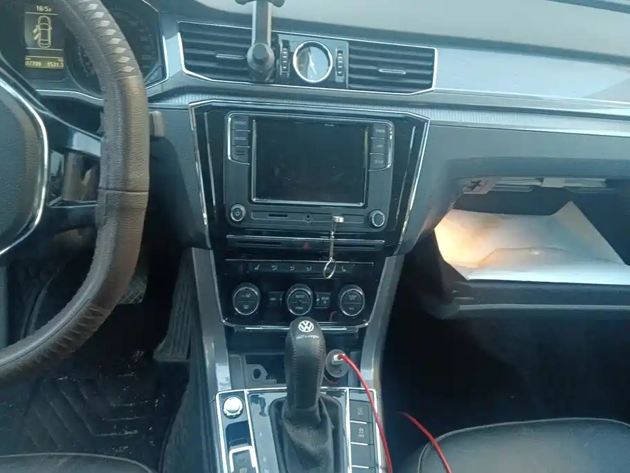 Volkswagen Passat — миниатюра 13