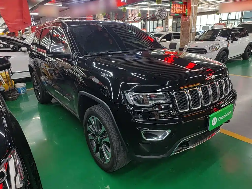 Jeep Grand Cherokee (Import) — миниатюра 4