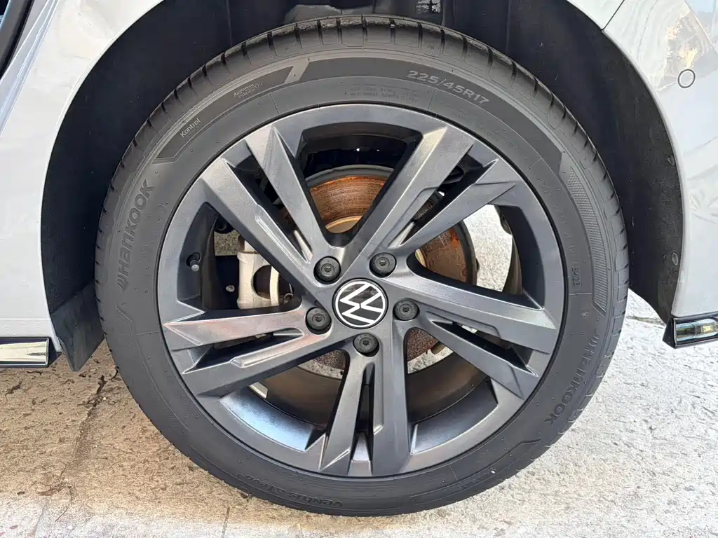 Volkswagen Golf — миниатюра 21