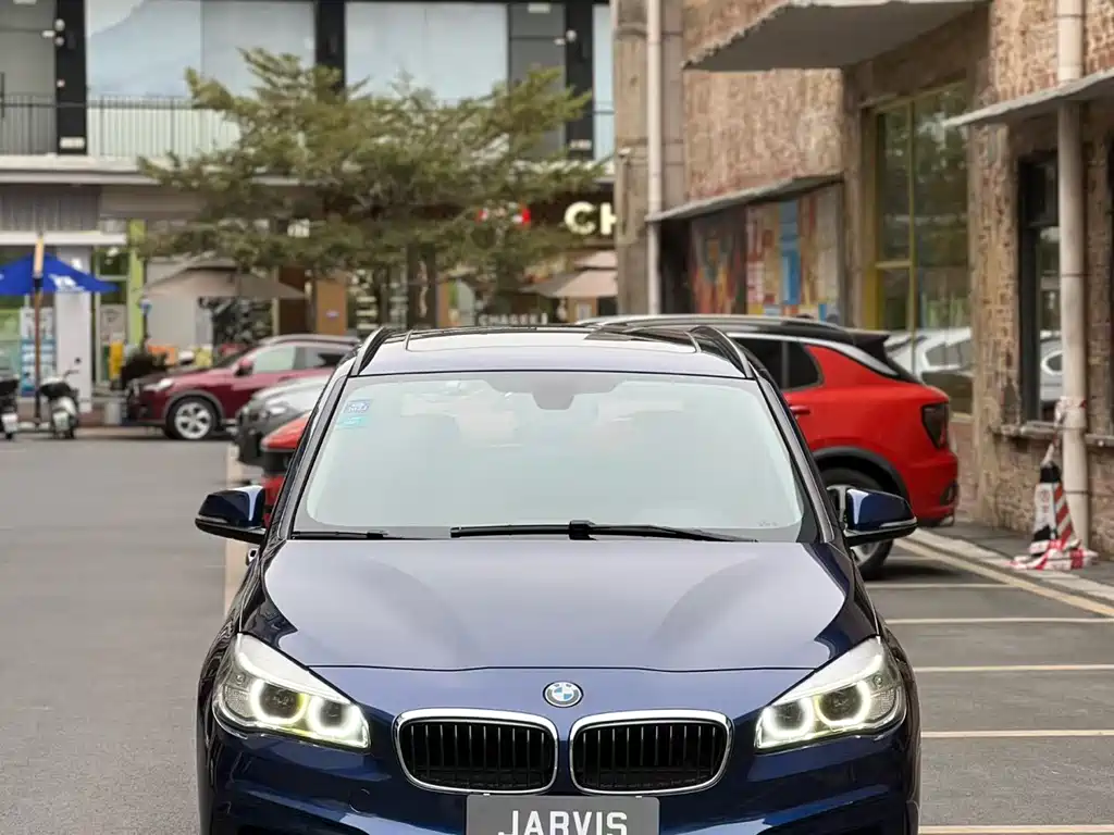 BMW 2 SERIES MULTIFUNCTIONAL STATION WAGON