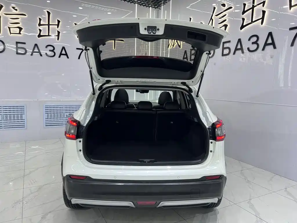 Nissan Qashqai — миниатюра 16