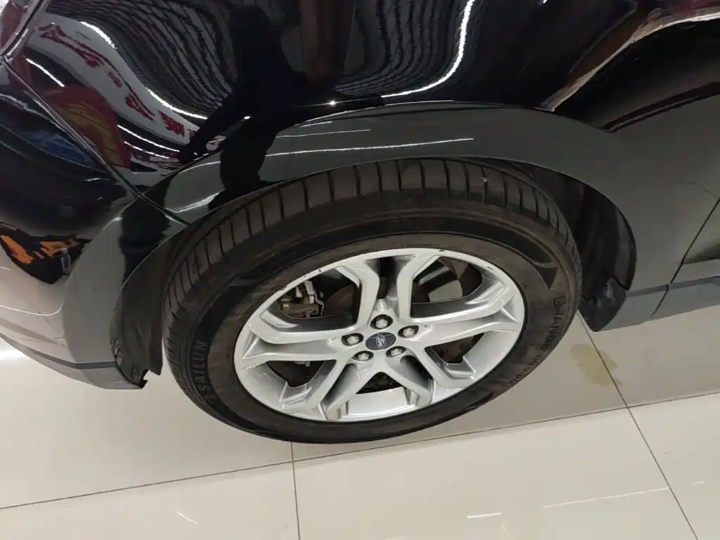 Ford Edge — миниатюра 23
