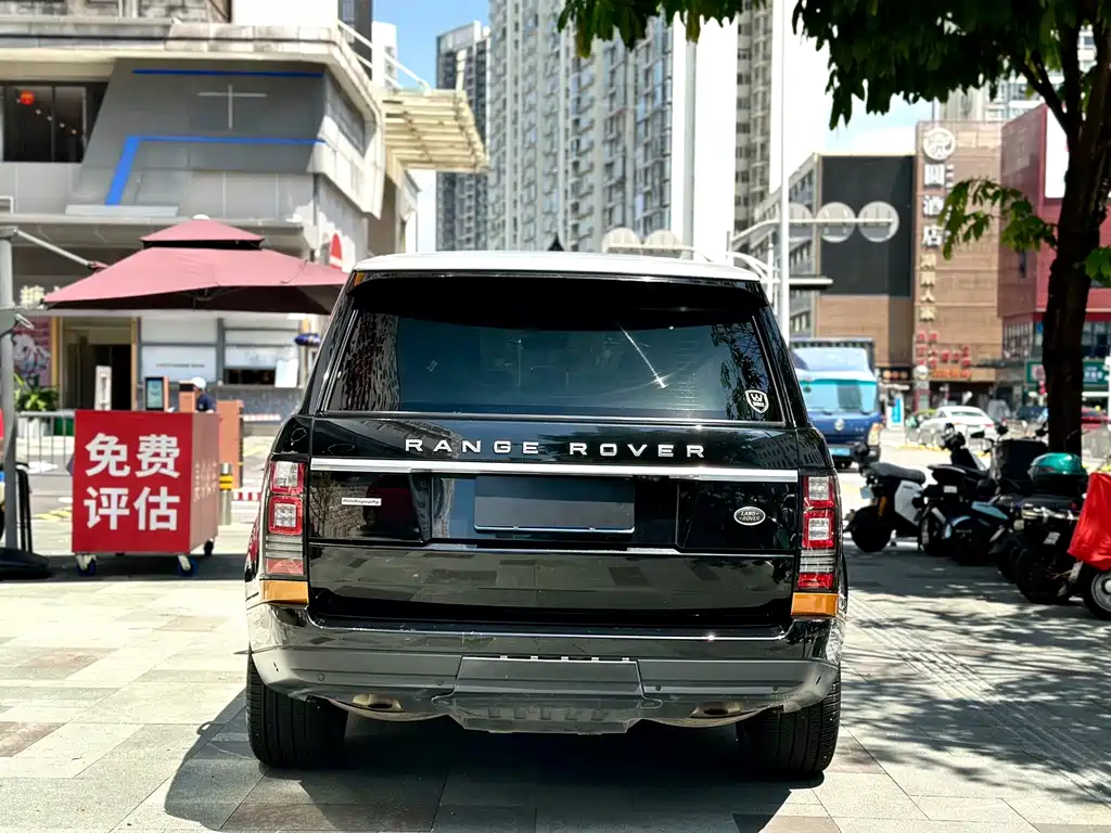 Land Rover Range Rover — миниатюра 5