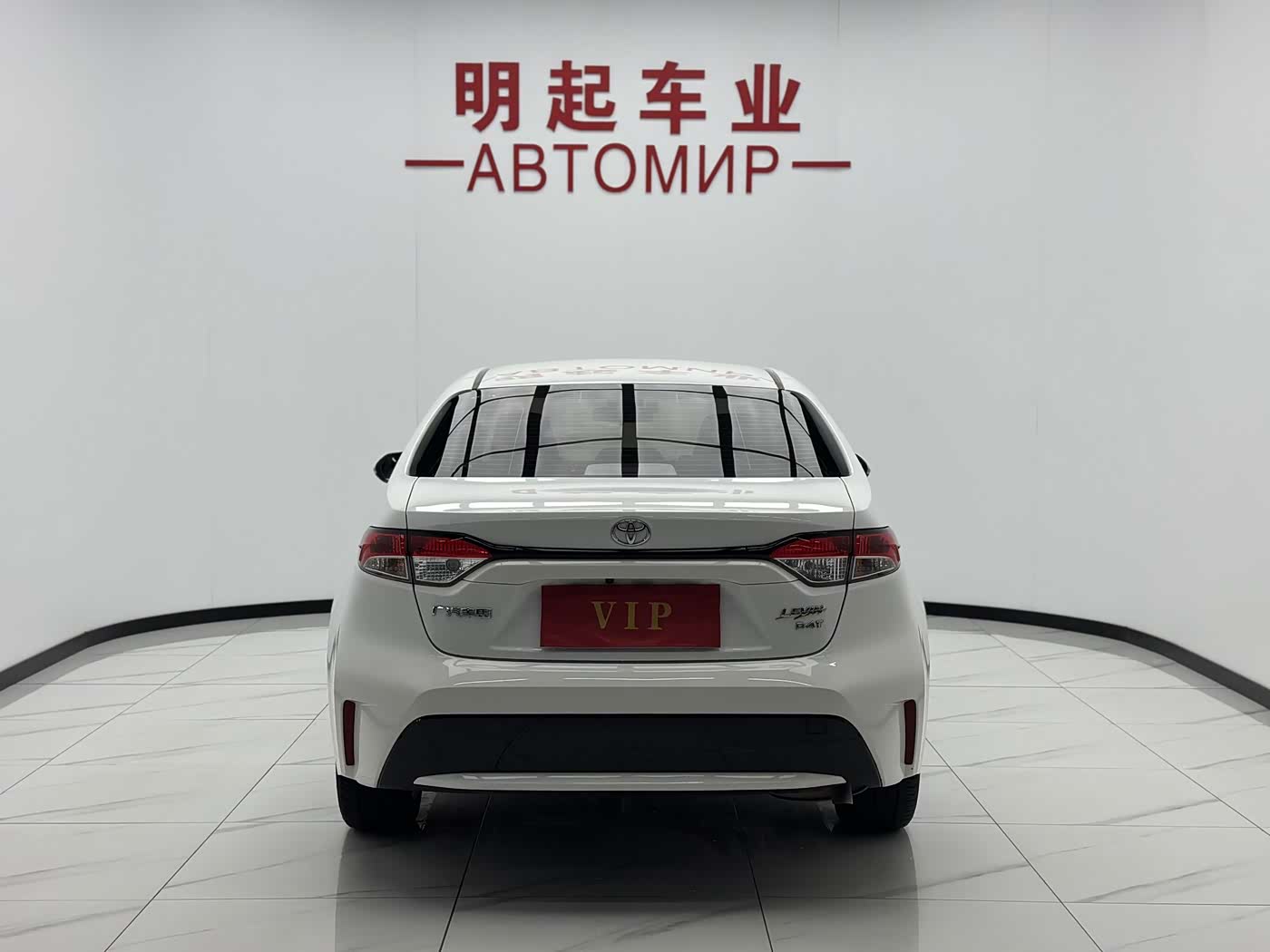 Toyota Levin 1.2 л 2026 г. Белый, пробег 7000 км