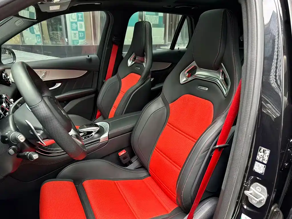 MERCEDES-BENZ GLC AMG