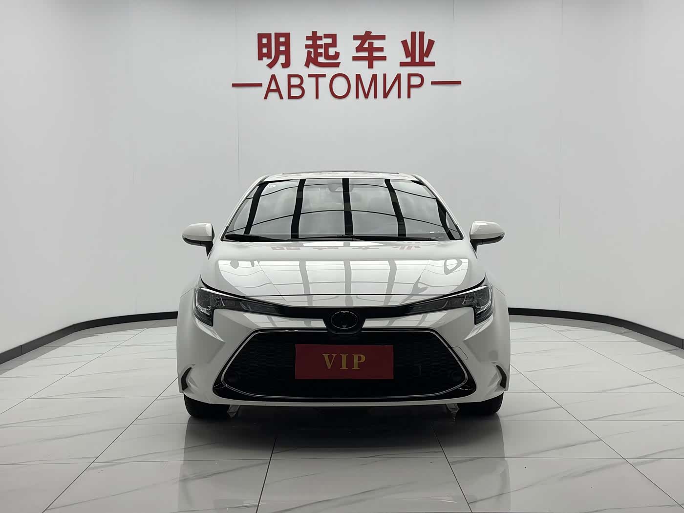 Toyota Levin 1.2 л 2026 г. Белый, пробег 7000 км