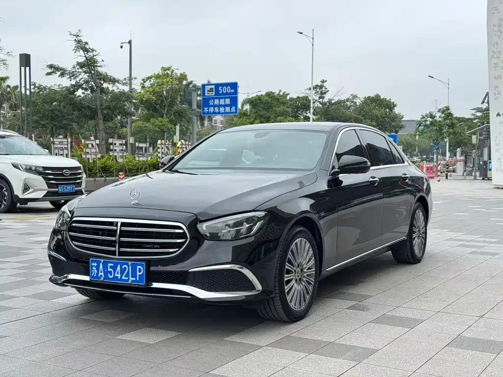 Mercedes-Benz E-Class 2023
