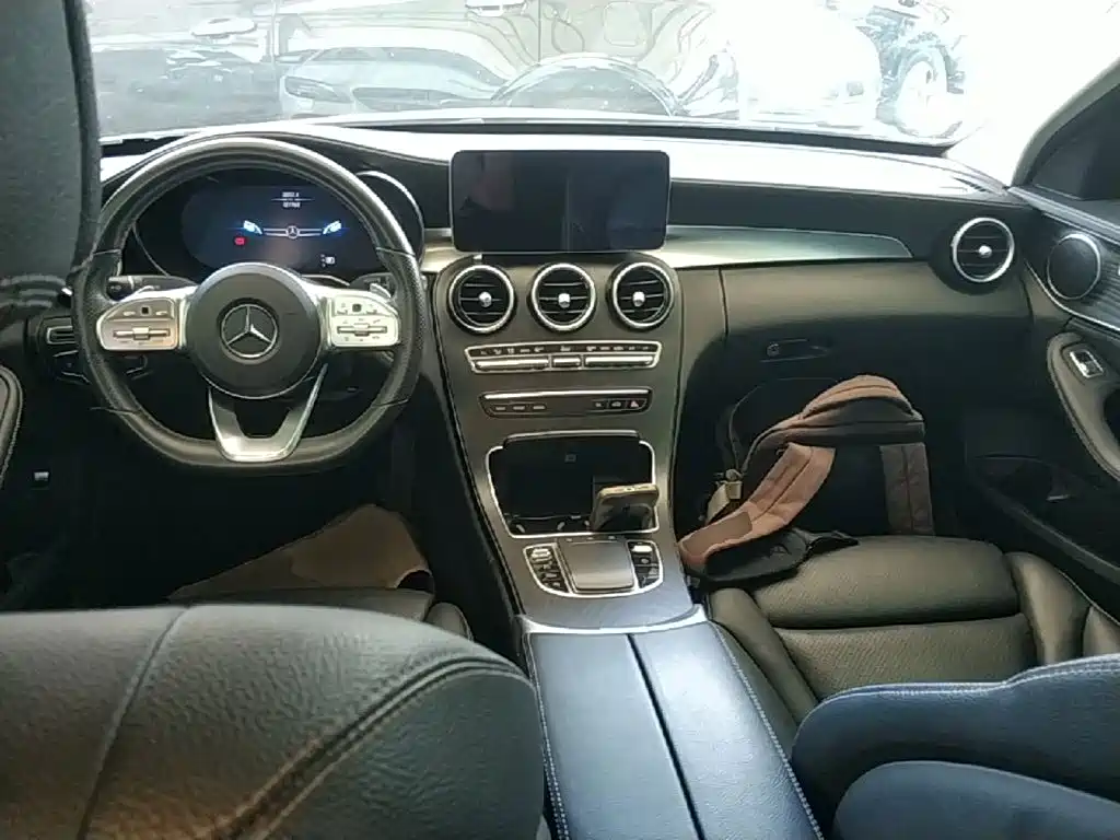 Mercedes-Benz C-Class — миниатюра 10