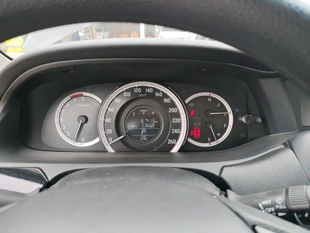 Honda Accord — миниатюра 12