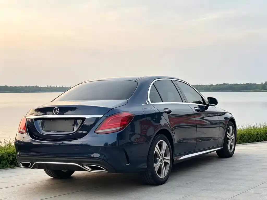 Mercedes-Benz C-Class — миниатюра 9