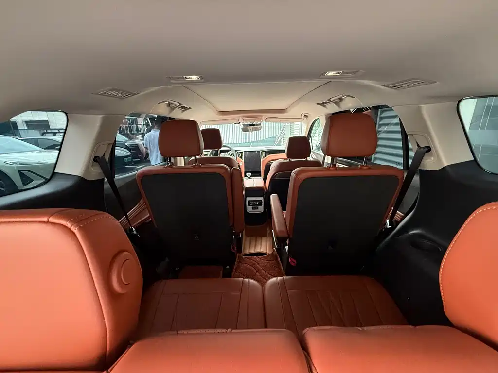 Hongqi HS7 PHEV 2025 2.0T PHEV 6 мест