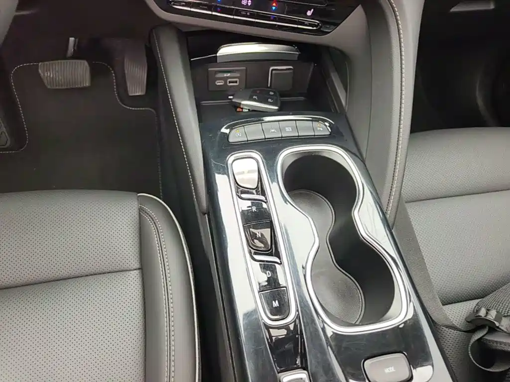 Buick Envision Plus — миниатюра 14