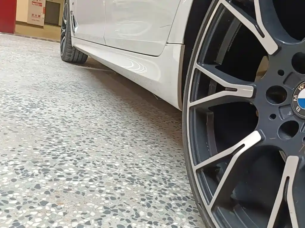 BMW 5 Series — миниатюра 22